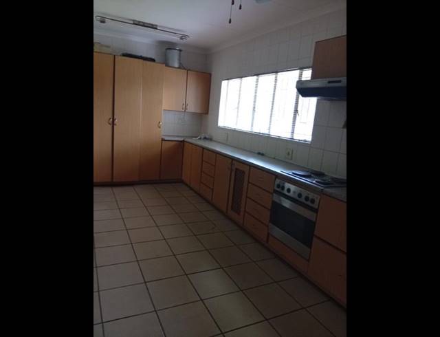 4 BEDROOM HOUSE FOR SALE IN VANDERBIJLPARK SE 6
